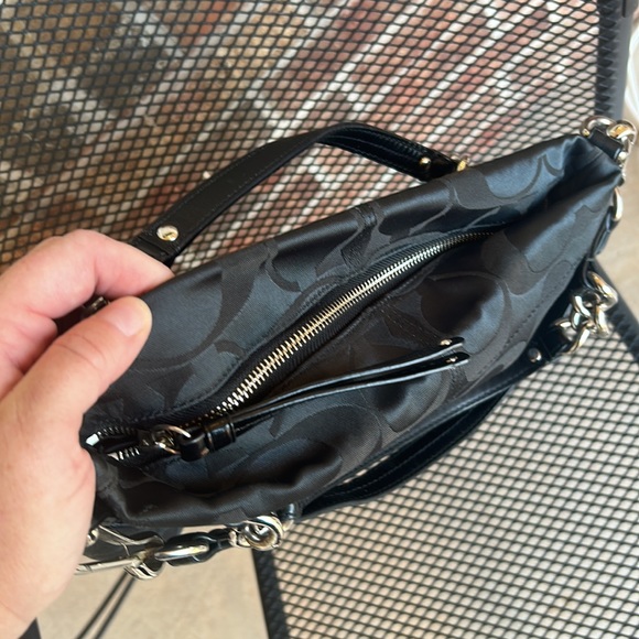 COACH Signature C Medium Black Hobo Satchel/Shoulder Bag đź’Ľ - Picture 13 of 16
